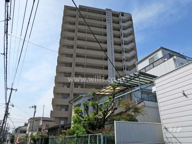 アリスト茨木ソファレの外観（南東側から）