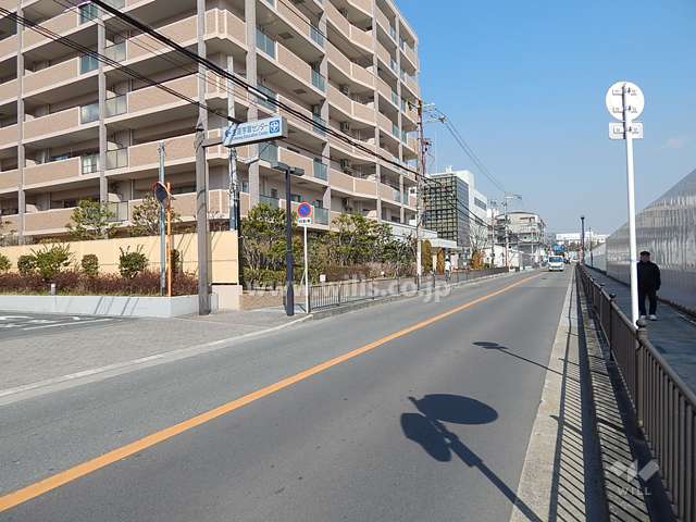 敷地の前面道路