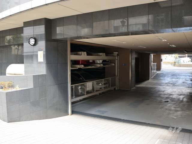 駐車場の出入り口