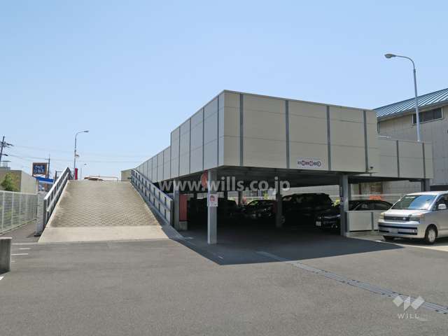 敷地内駐車場（立体式）