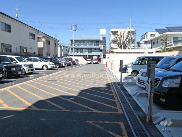 敷地内駐車場（屋外平面式と屋外機械式）