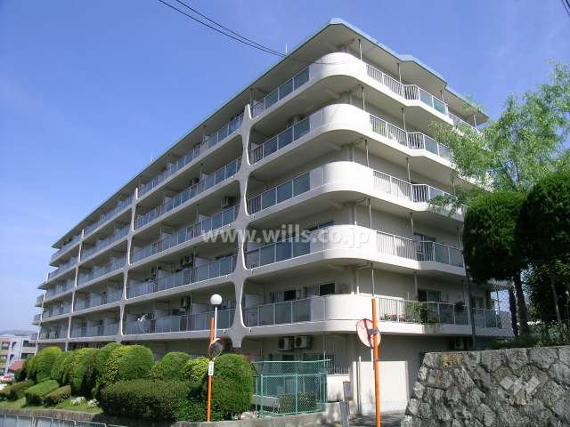 西緑ヶ丘スカイハイツの外観（南東側から）