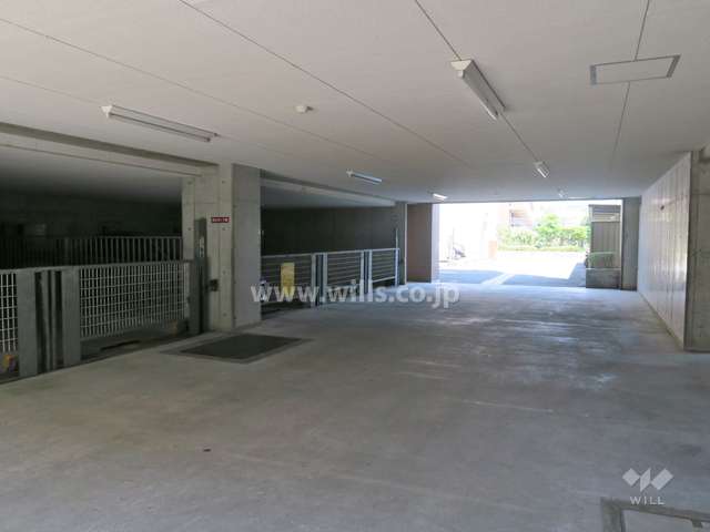 敷地内駐車場(屋内機械式)