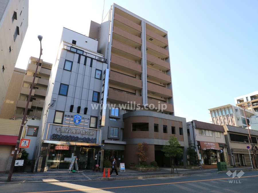 グランドメゾン茨木大手町の外観（北東側から）