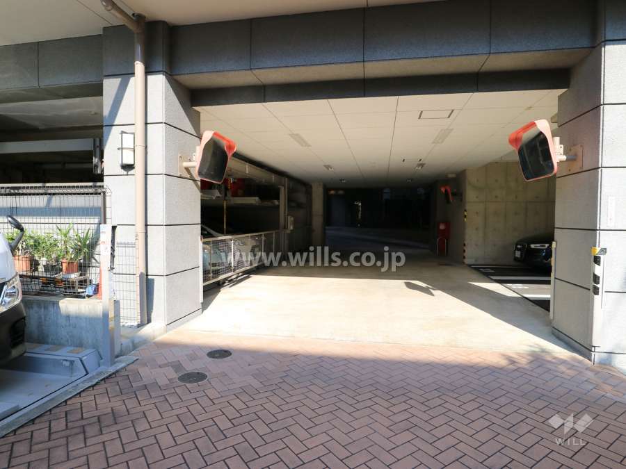 敷地内駐車場（屋内平面式・屋内機会式・屋外機会式）