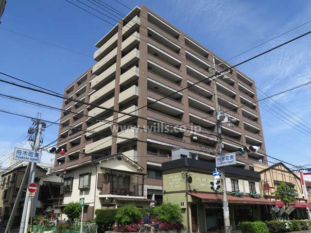 クレアシティ茨木舟木町の外観（南西側から）