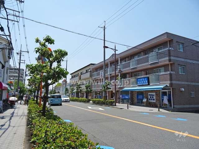 敷地の西側前面道路