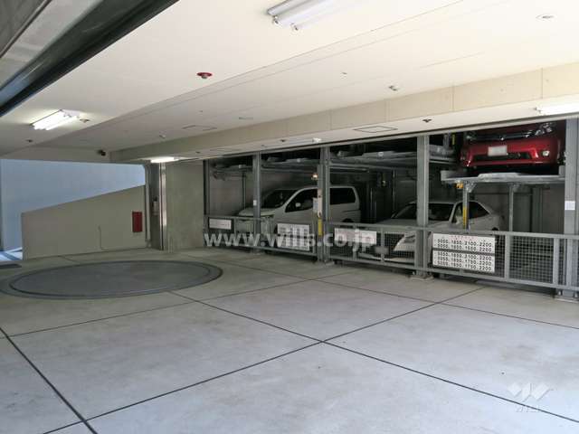 敷地内駐車場（屋内機械式）　