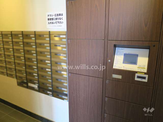 宅配ボックスと共用ポスト