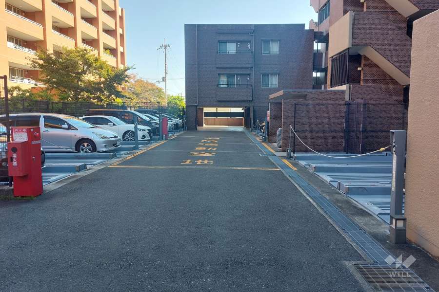 敷地内駐車場（屋外機械式）