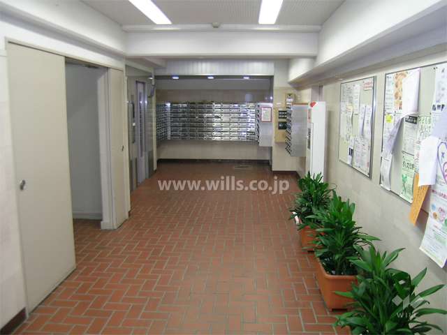 A棟のエントランスホール