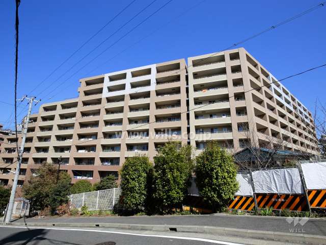 ステイツ茨木グランプレイスの外観（南西側から）