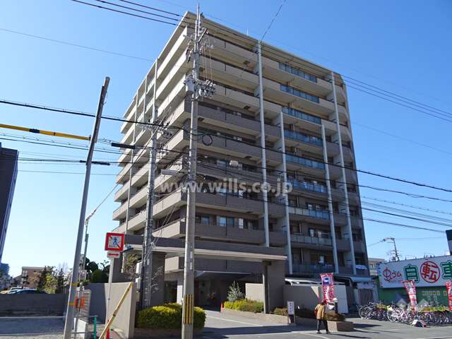 ステイツ茨木フロントステージの外観（南東側から）