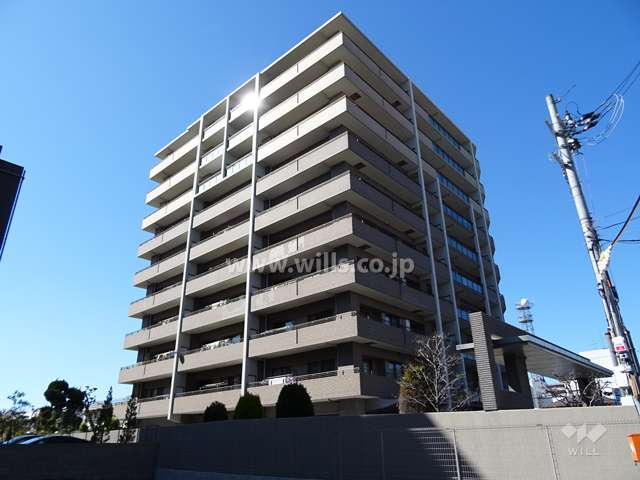 ステイツ茨木フロントステージの外観（南側から）