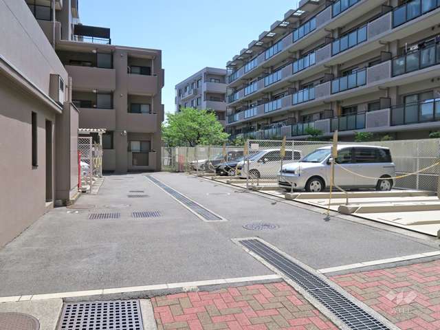 敷地内駐車場（屋外機械式）