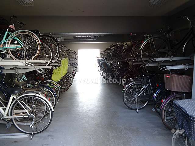 屋内に設けられた駐輪場
