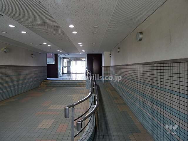 エントランスホール