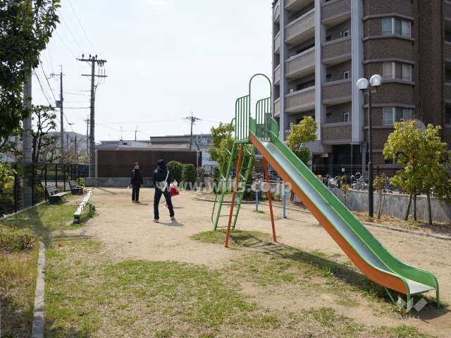 隣接する上泉第三児童遊園