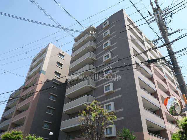 ダイパレス茨木の外観（西側から）