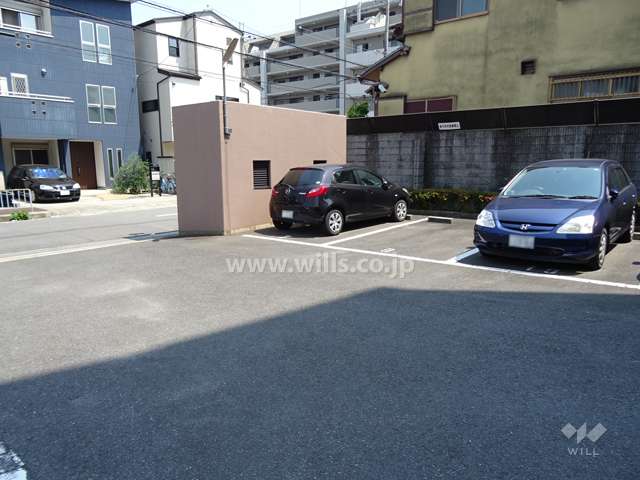 敷地内駐車場（屋外平面式）