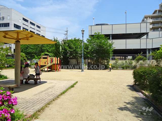 敷地に隣接する公園