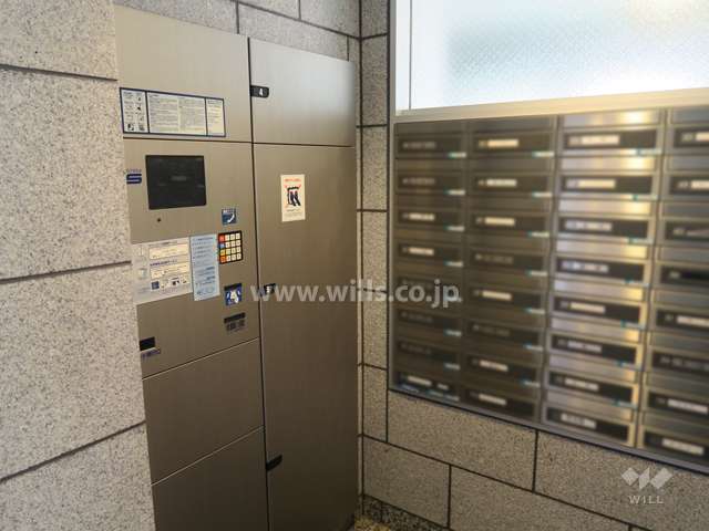 宅配ボックスと共用ポスト