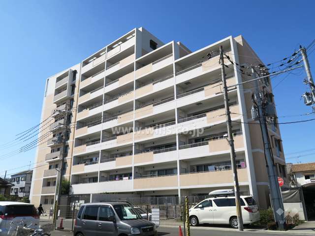 ファインフラッツ茨木の外観（東側から）