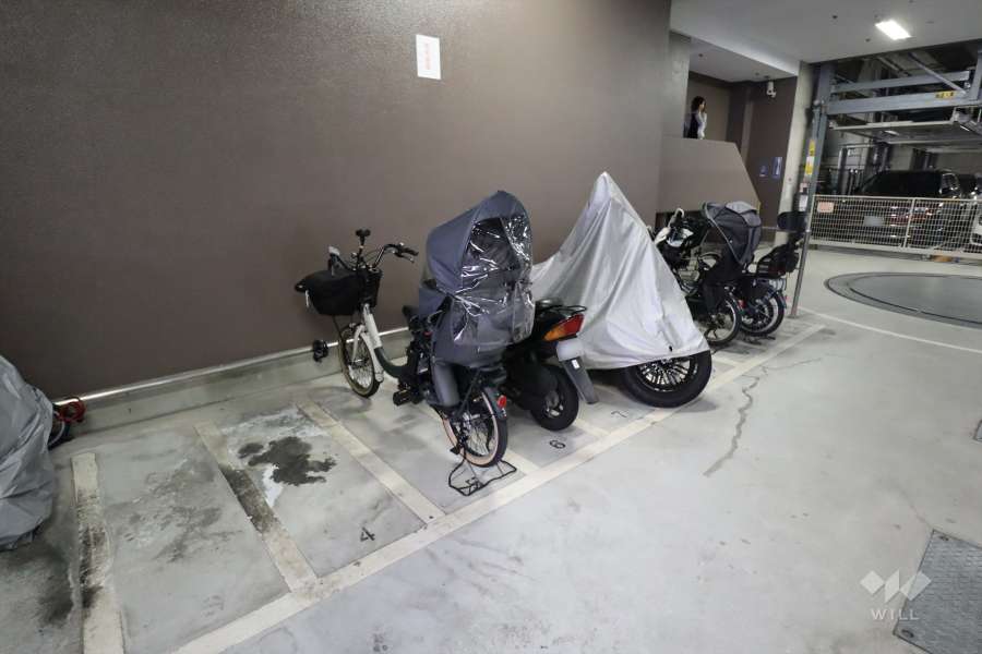 バイク置場