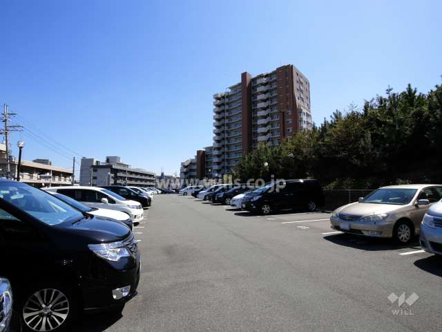 敷地内駐車場（屋外平面式）