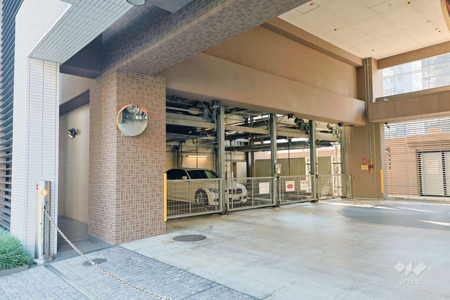 敷地内駐車場（屋内機械式）