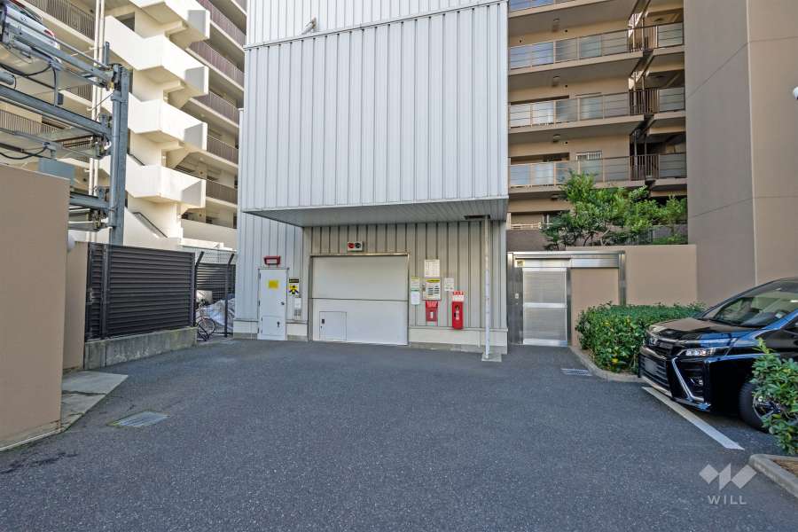 敷地内駐車場（屋内機械式）