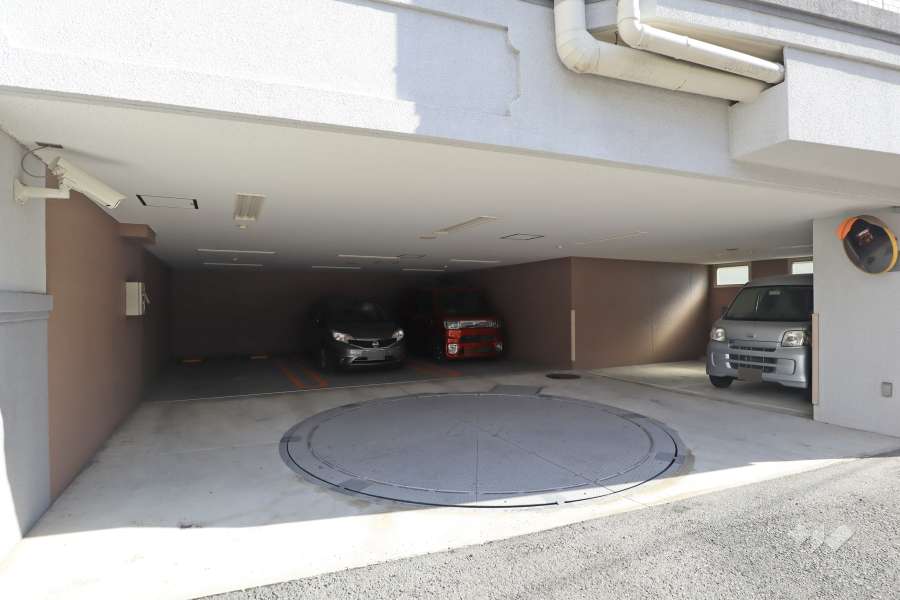 駐車場の出入り口