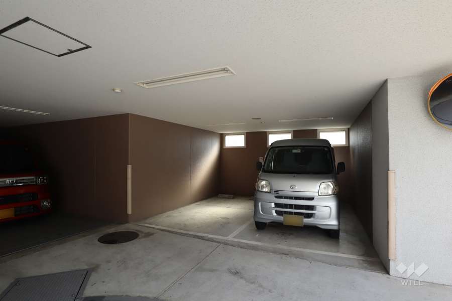 敷地内駐車場（屋内平面式）