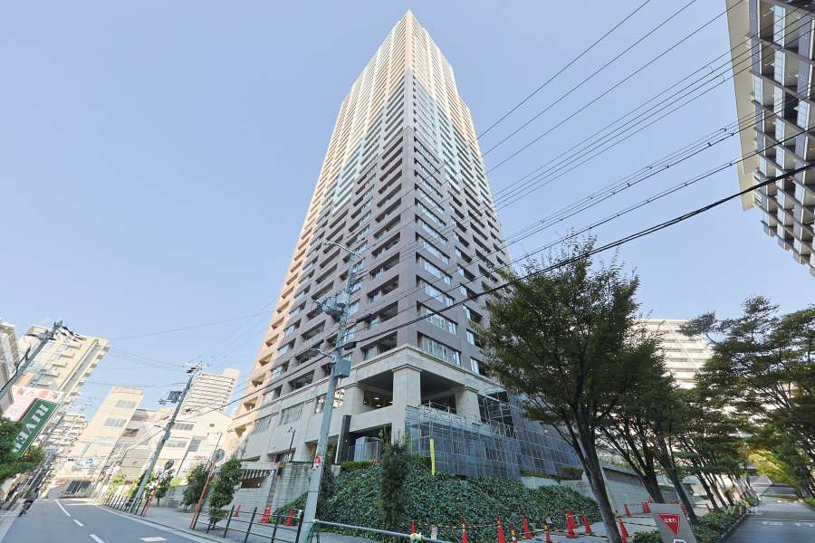 上本町ヒルズマークの外観（南東側から）