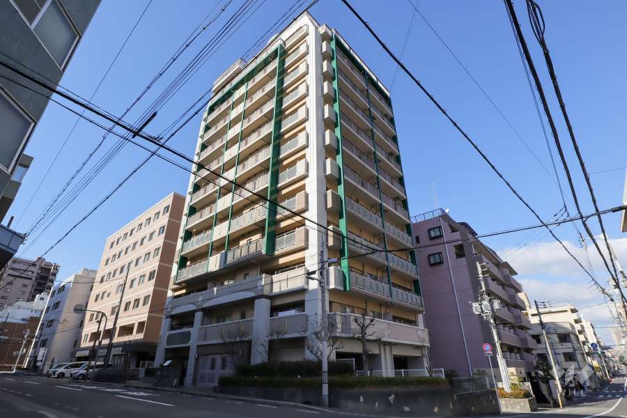 プレステージ四天王寺ラフィースの外観（南東側から）