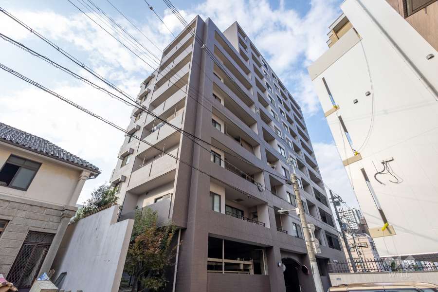 シャルマンフジ四天王寺夕陽丘グランデュースの外観（南東側から）