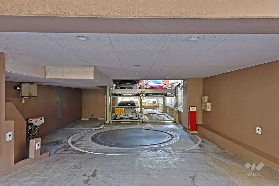 敷地内駐車場（屋内機械式）