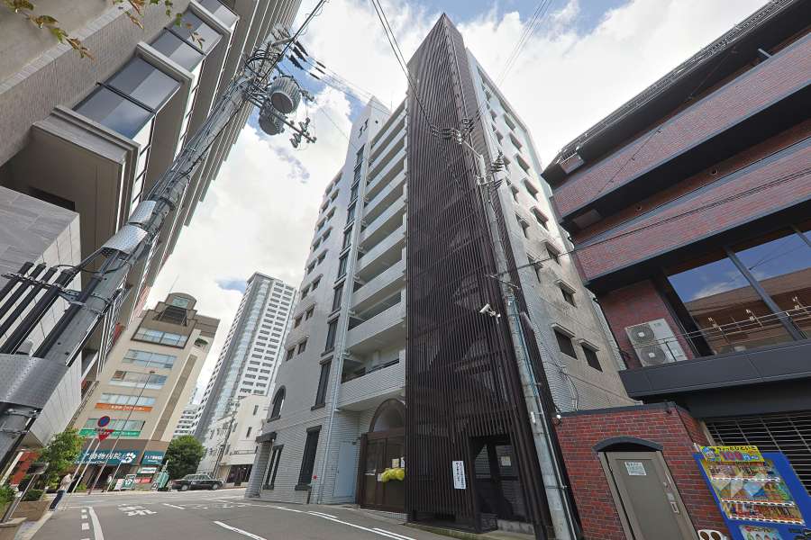 ハイロイヤル夕陽ヶ丘の外観（北西側から）