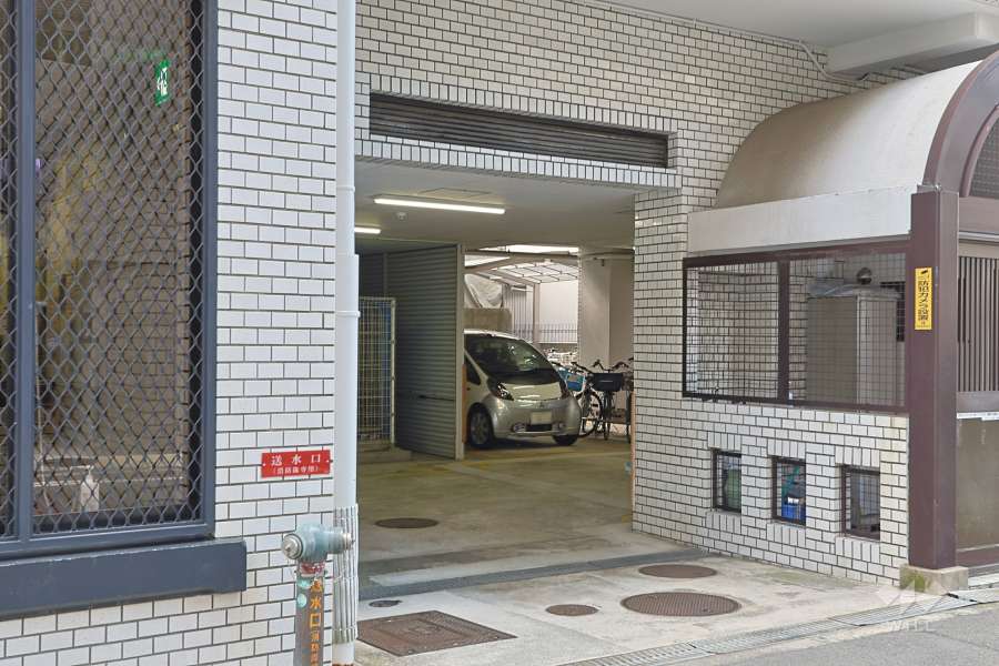 敷地内駐車場（屋内平面式）