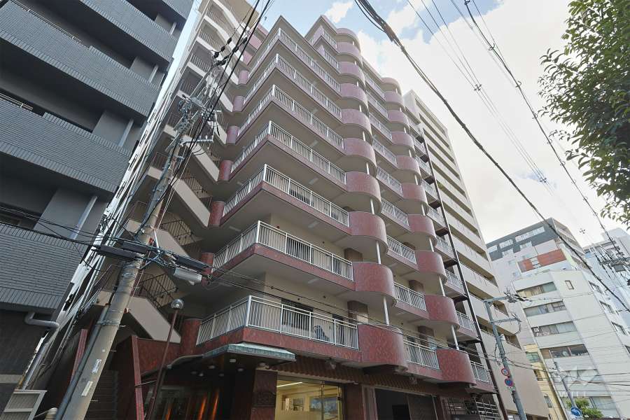 リッチハイム上本町の外観（北東側から）