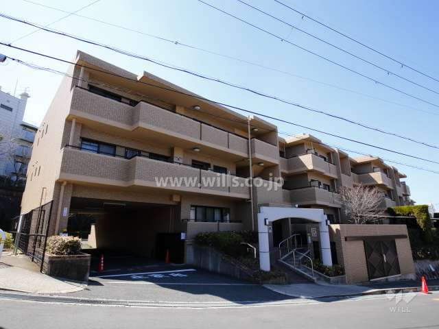 リーベスト茨木南春日丘の外観（北西側から）
