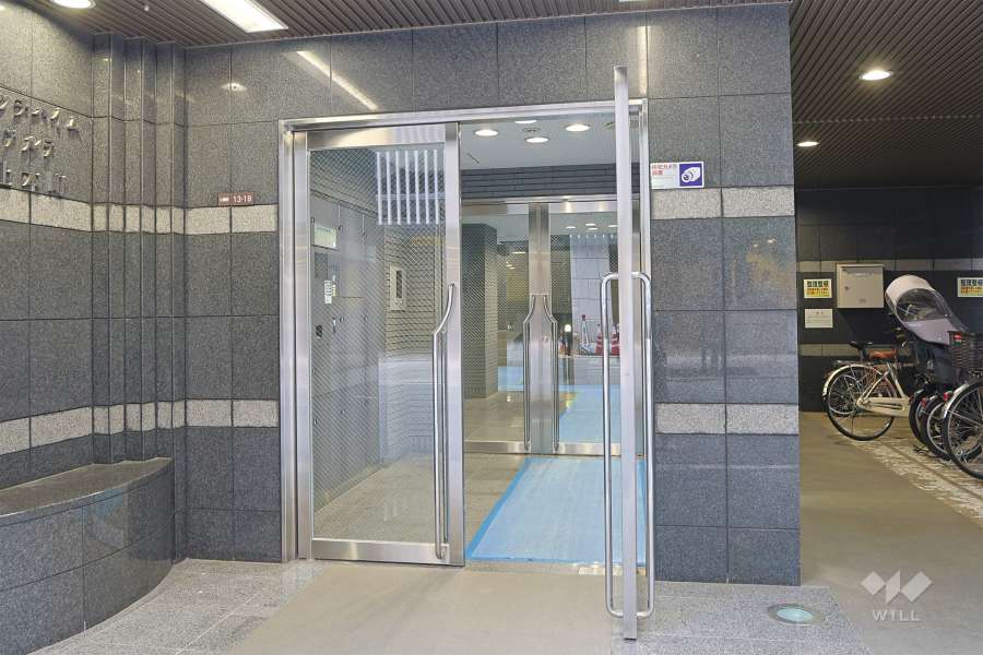 エントランス 