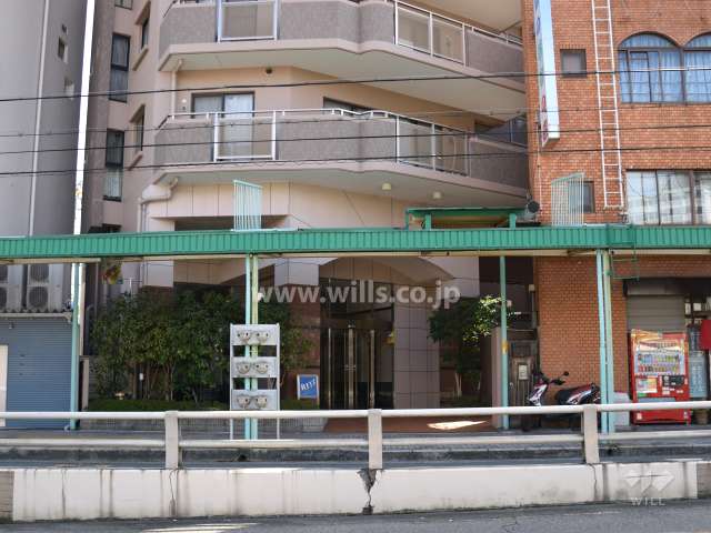 リッツ茨木駅前の外観(北西側から)