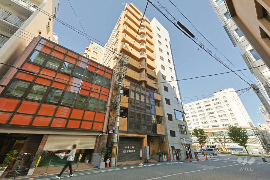 ノバカネイチ谷九の外観（南東側から）