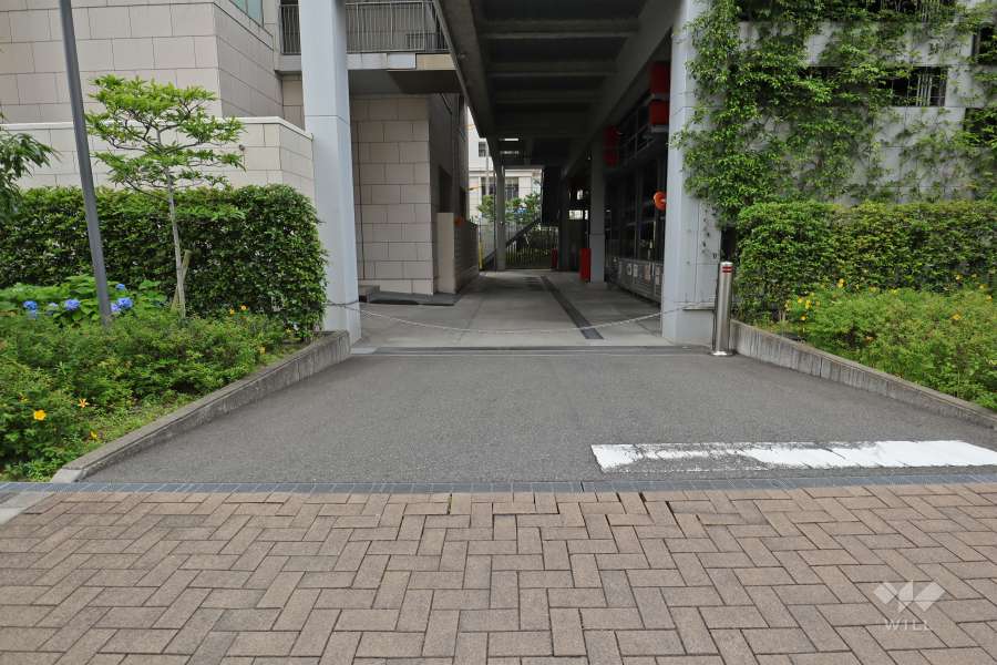 駐車場の出入口