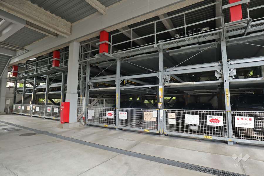 敷地内駐車場（屋内機械式）