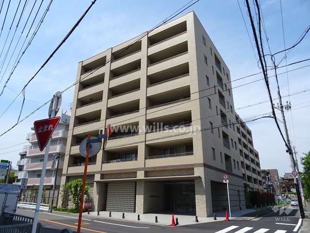 ローレルコート茨木総持寺の外観（南東側から）