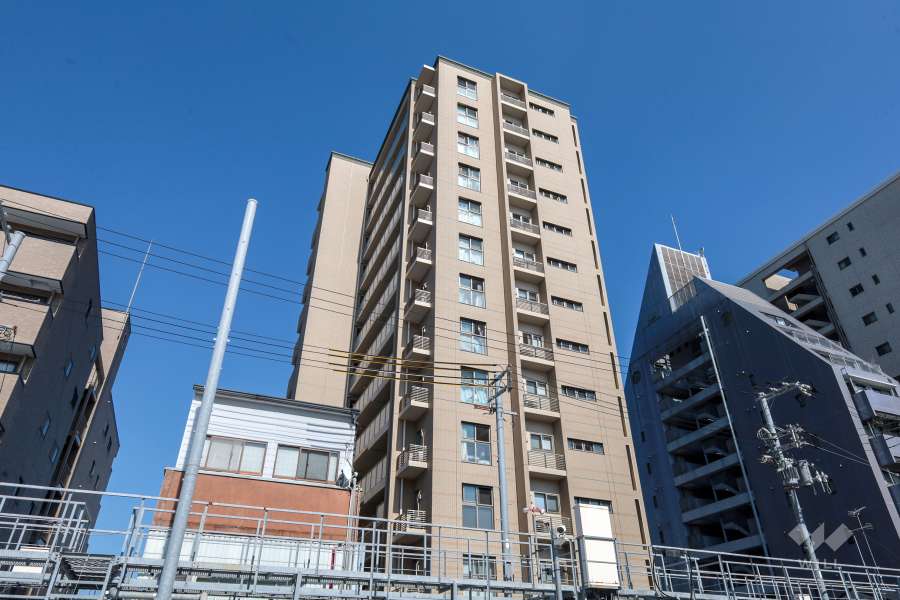 デラッセ天王寺玉造の外観（北西側から）