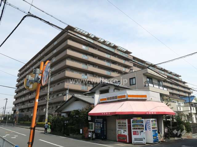 ローレルコート茨木桜通りの外観（南西側から）