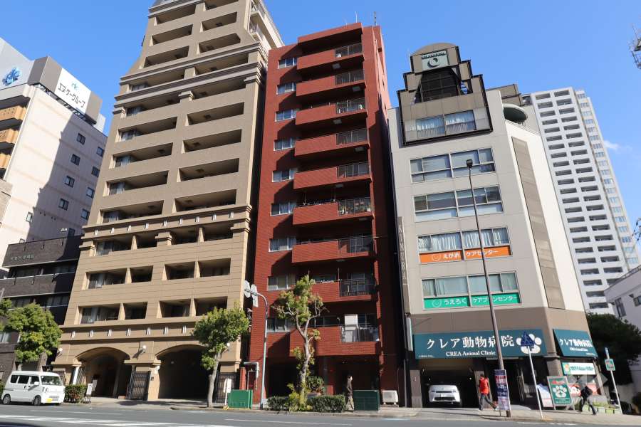 朝日プラザ夕陽ヶ丘2の外観（南西側から）